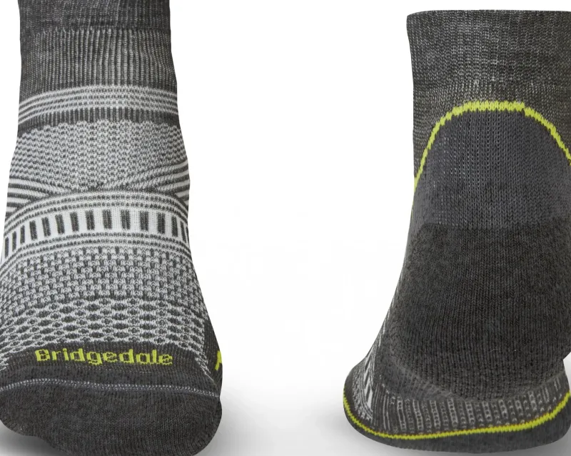 Bridgedale Socks|Socks-Mens Hike Ultralight T2 Coolmax Performance Low Socks - Graphite