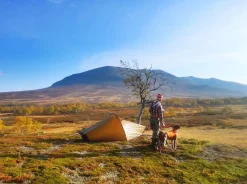 Hilleberg Backpacking & Lightweight Tents-Akto Tent - Red