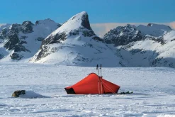 Hilleberg Backpacking & Lightweight Tents-Akto Tent - Red