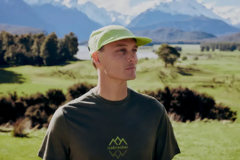 Icebreaker T-Shirts & Baselayers-Mens Merino 150 Tech Lite III SS Tee - Logo Reflective - Loden