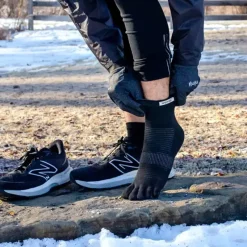 Injinji Socks|Socks-Unisex Run Lightweight Mini Crew Toe Socks - Black