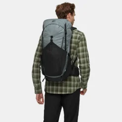 Mammut Day Packs-Ducan 26 Rucksack - Strata-Black