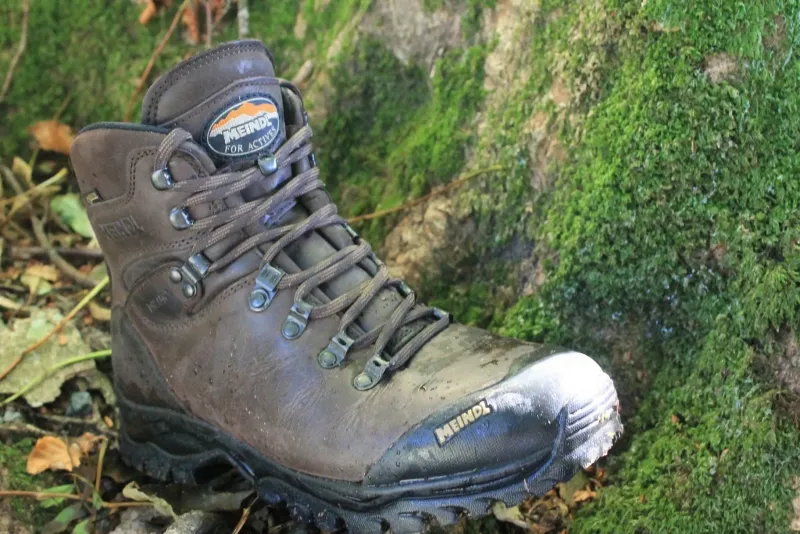 Meindl Hiking Boots-Womens Kansas GTX Boots - Alt Loden