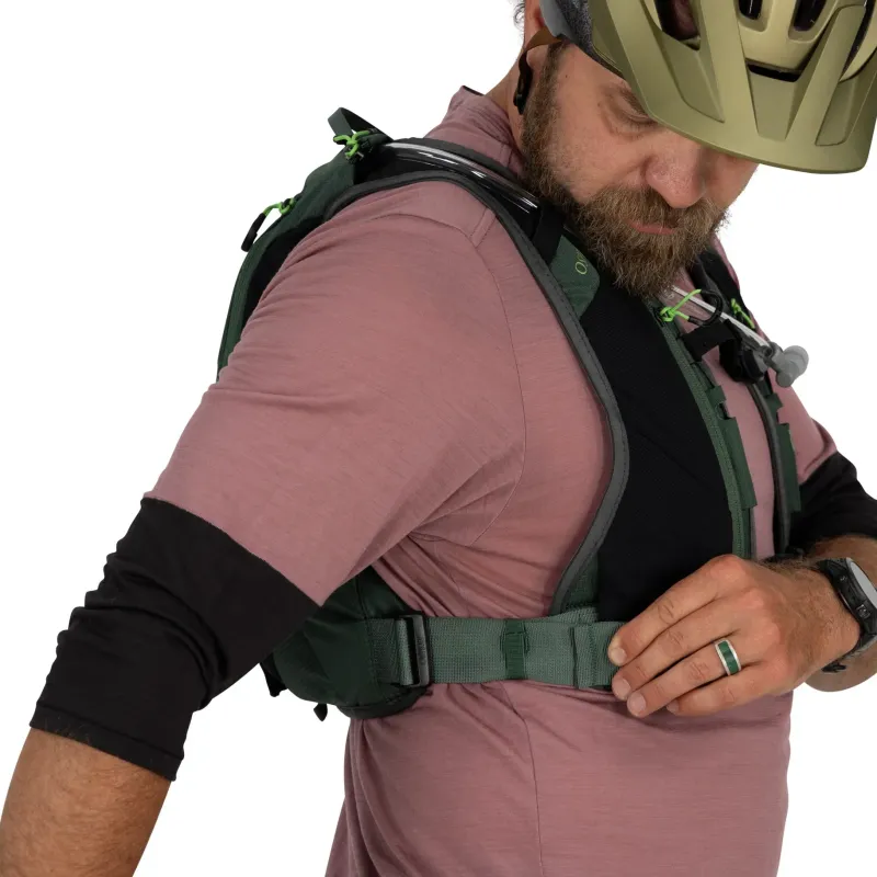 Osprey Fast & Light Rucksacks And Vests-Escapist Velocity 6 Rucksack - Black
