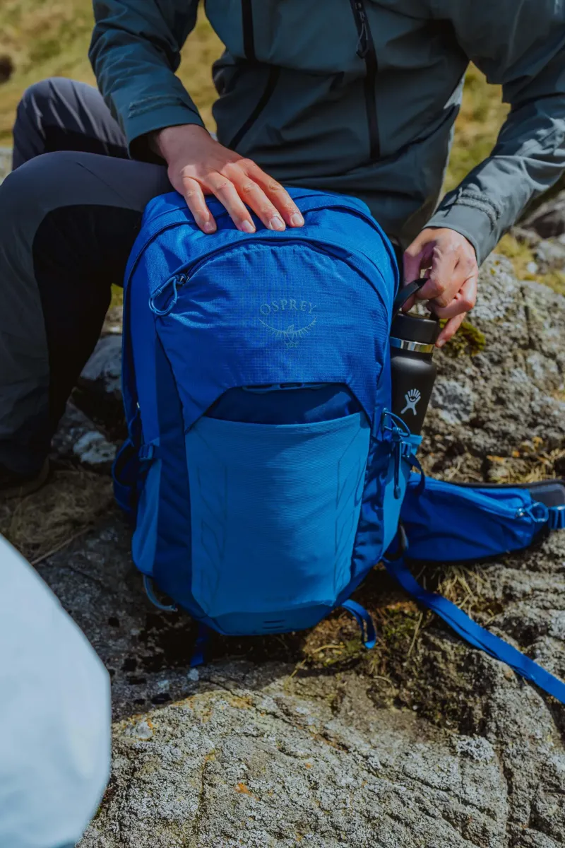 Osprey Day Packs-Talon 22 Rucksack - Green Canopy-Pine Leaf