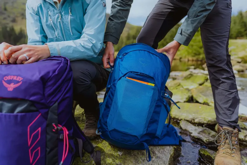 Osprey Day Packs-Talon 22 Rucksack - Green Canopy-Pine Leaf
