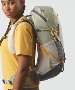 Salomon Day Packs-Womens Aerotrek 28 Rucksack - Seagrass-Silver Cloud-Nine Iron