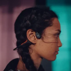Suunto Wearable Tech-Wing Headphones - Black